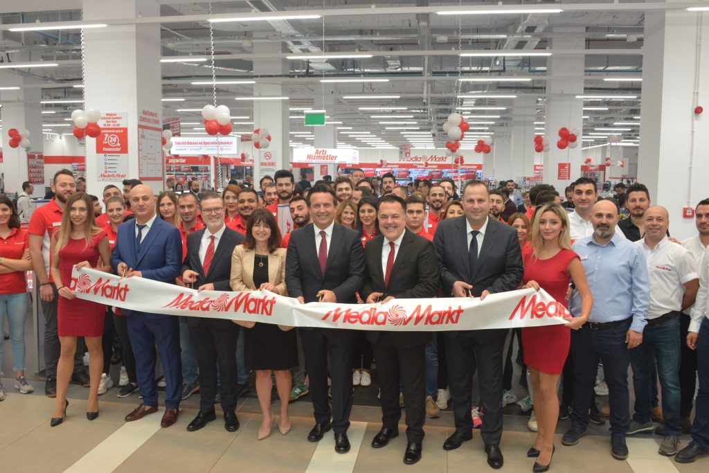 1571383901_MediaMarkt___zmir_Hilltown_Magaza