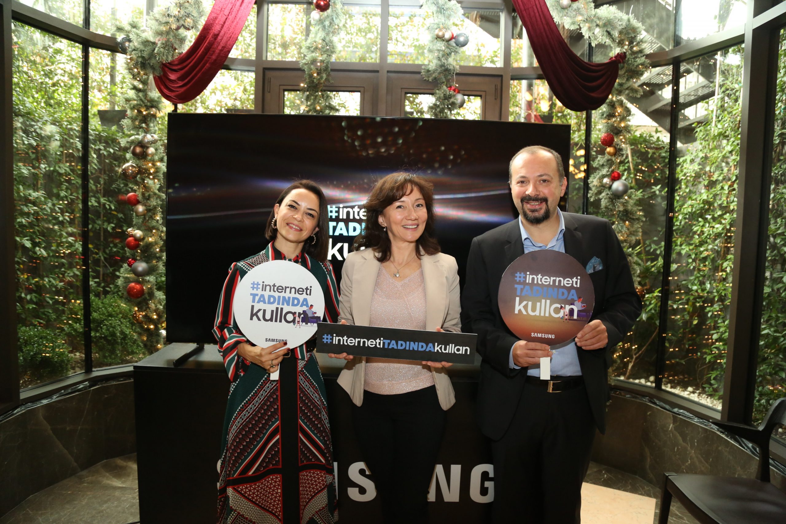 Samsung’tan “Çocuğunla arana ekran koyma” kampanyası