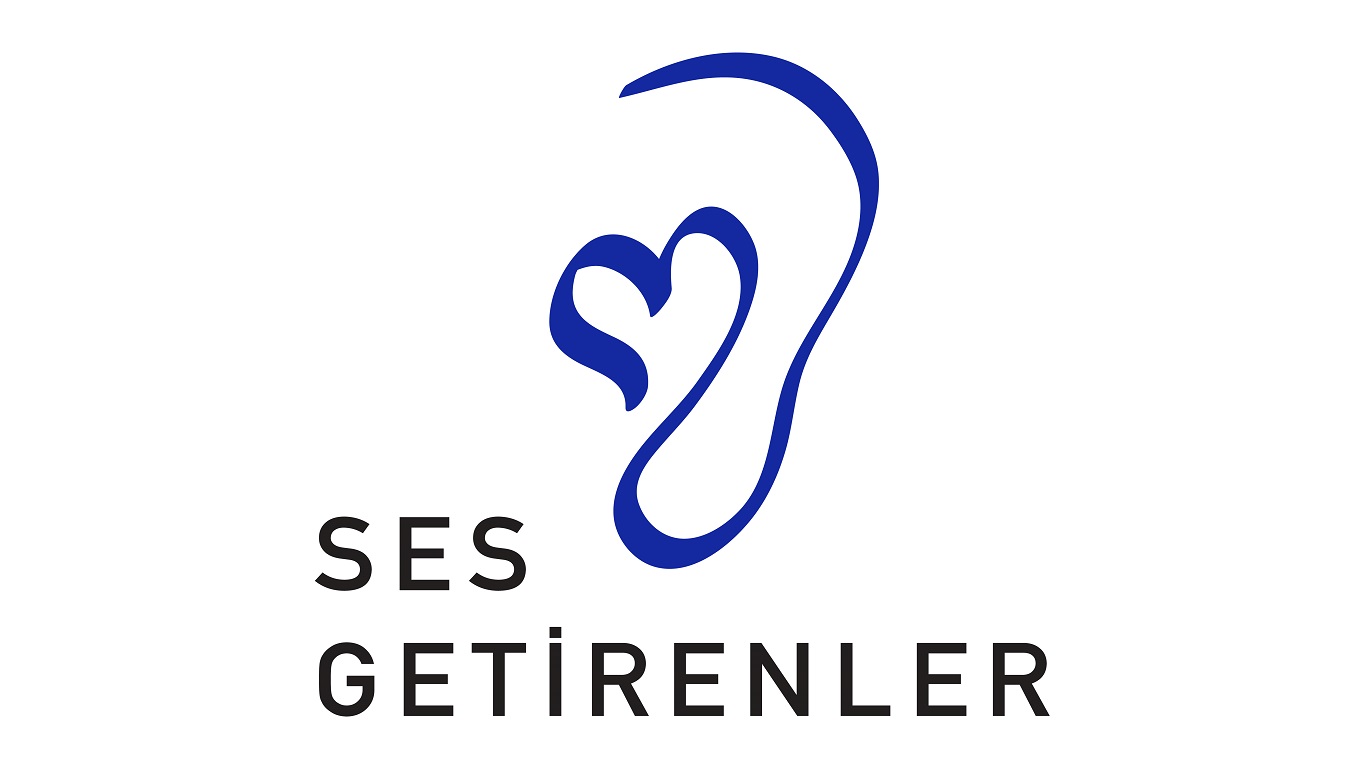 Samsung işitme engelli çocuklara evden eğitim için destek oluyor