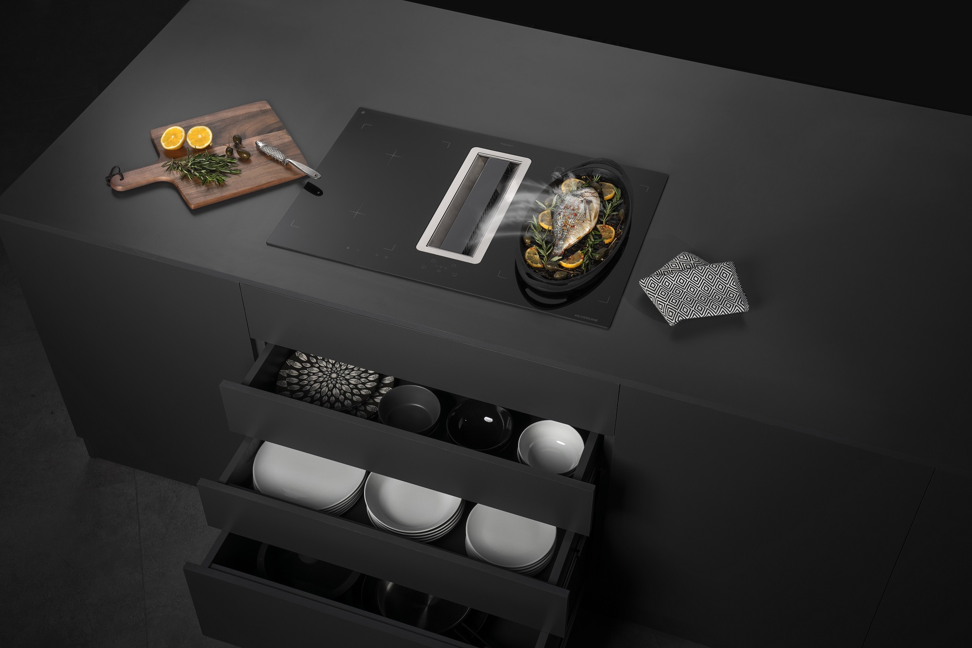 Silverline Supreme ocak ve davlumbazı tek yüzeyde buluşturuyor