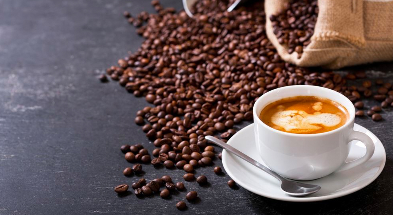 Fakir’den kahve tutkunu babalara özel hediye