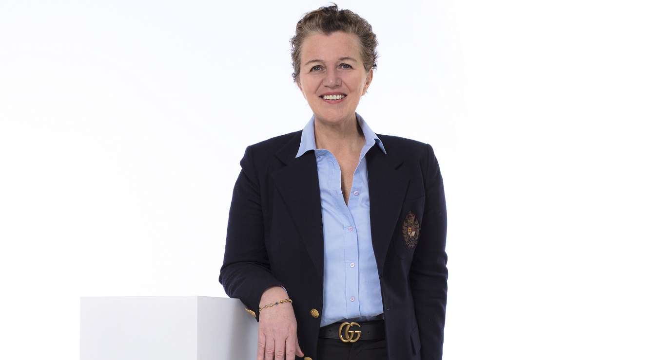 Zaman, mekan kavramının olmadığı, hızın ve yeniliğin önem kazandığı bir sürece girdik