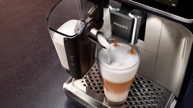 EP5447_90_Lifestyle_02 - Crop LatteGo
