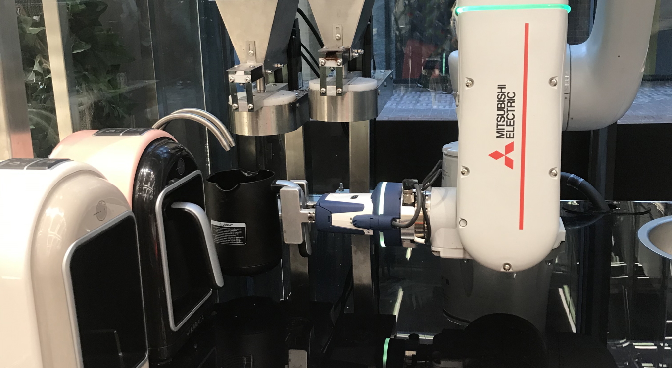 Robot baristadan %100 Hassasiyetle Bol Köpüklü Türk kahvesi&nbsp;