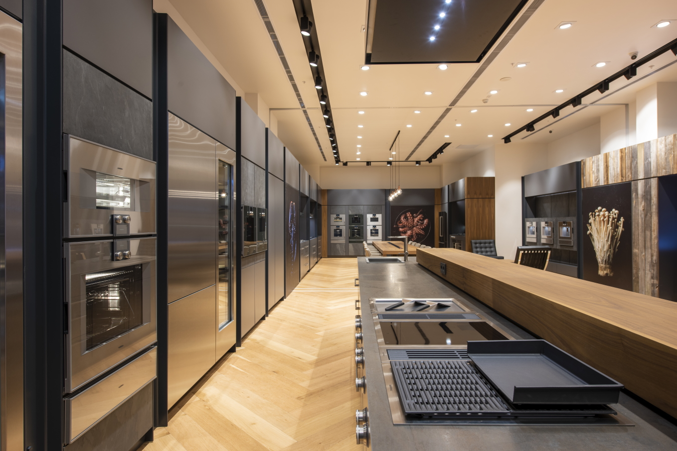 Заводской подход к презентации: как GAGGENAU удивила Милан своей выставочной концепцией