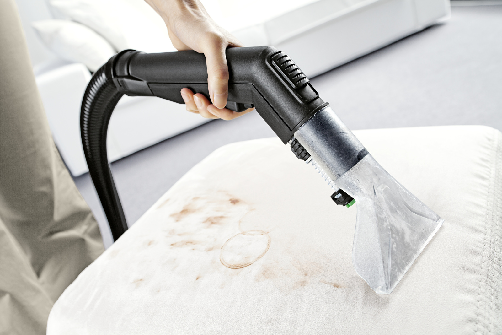 Halı ve koltuk yıkama Kaercher ile kolaylaşıyor