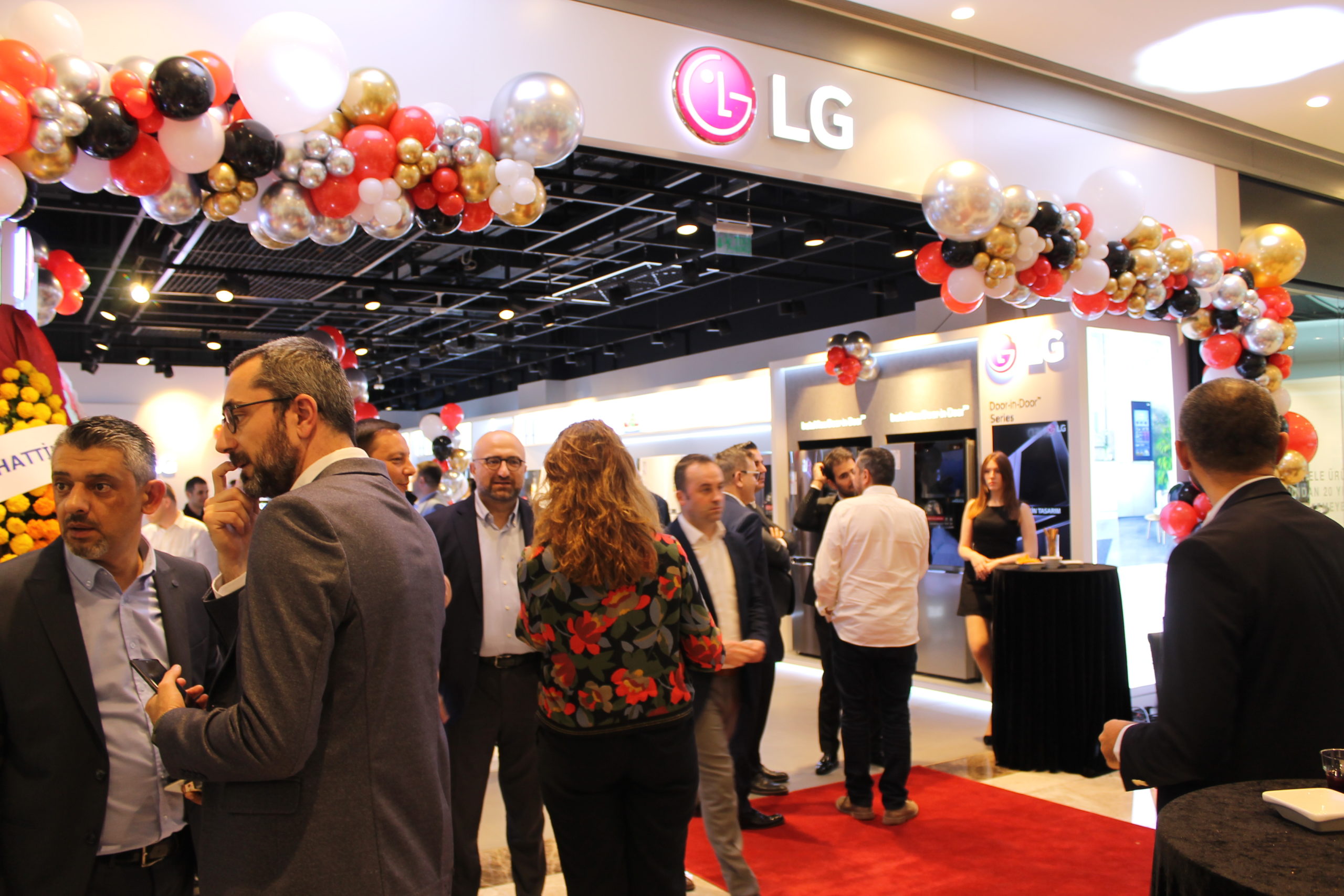 LG Electronics,Türkiye genelinde mağaza sayısını artırmaya devam ediyor