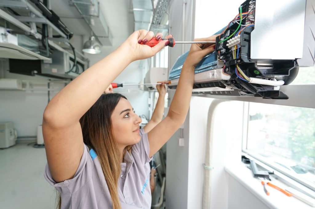 Sakura Kadın Teknisyenler