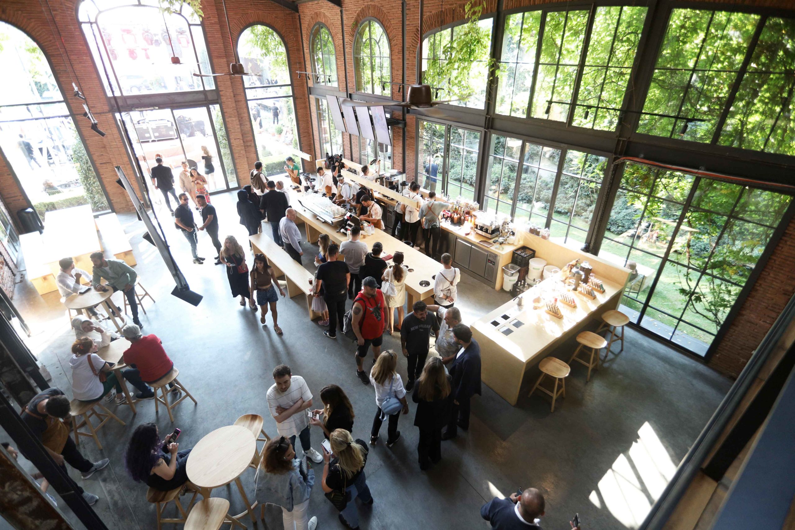 Avrupa’nın en büyük kahve mağazası açıldı Dağıtım Kanalı Beyaz Eşya Dergisi