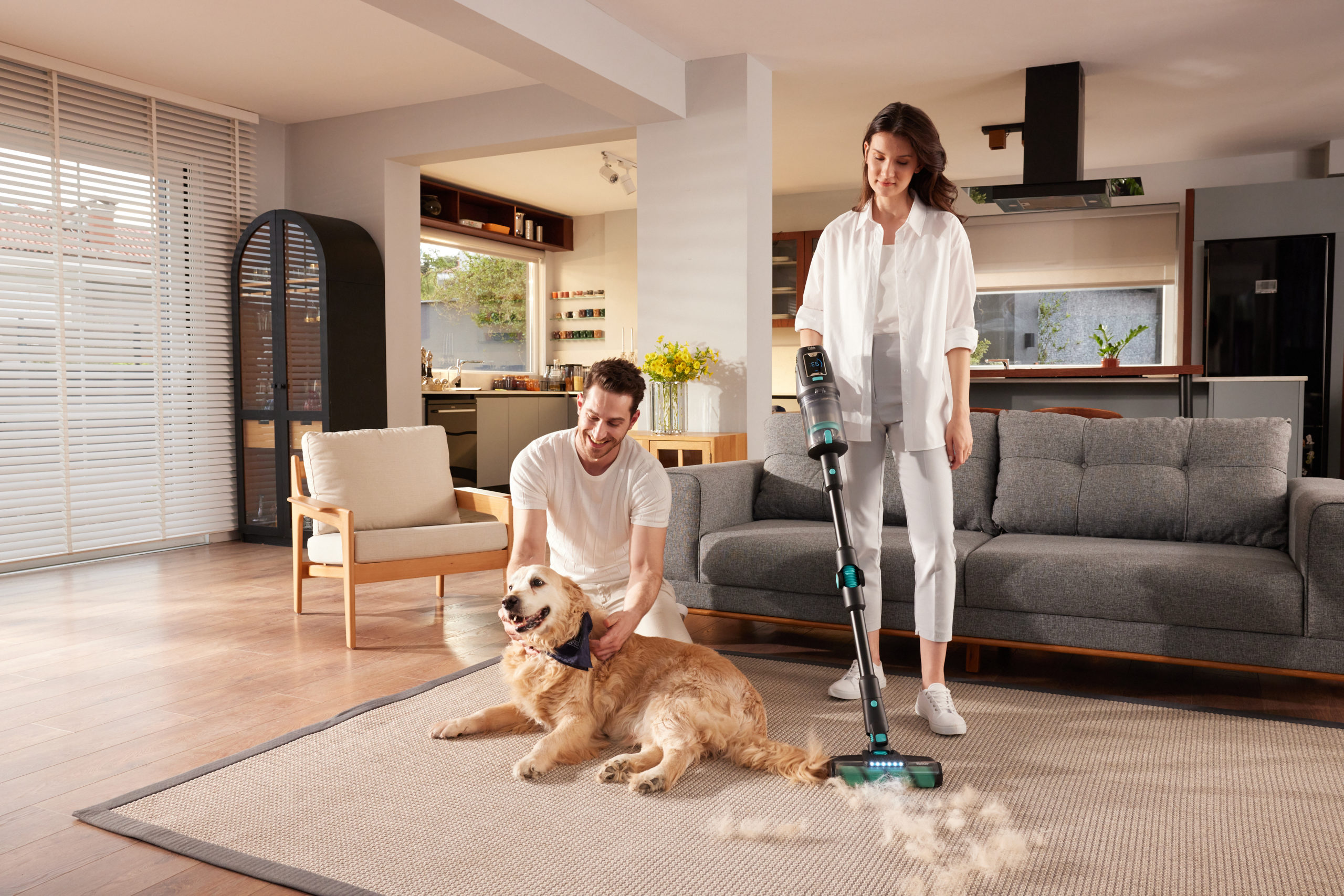 Fakir Hausgeräte, HEPA 13 filtreye sahip ilk şarjlı dikey süpürgesi Bolt ile temizlikte fark yaratıyor