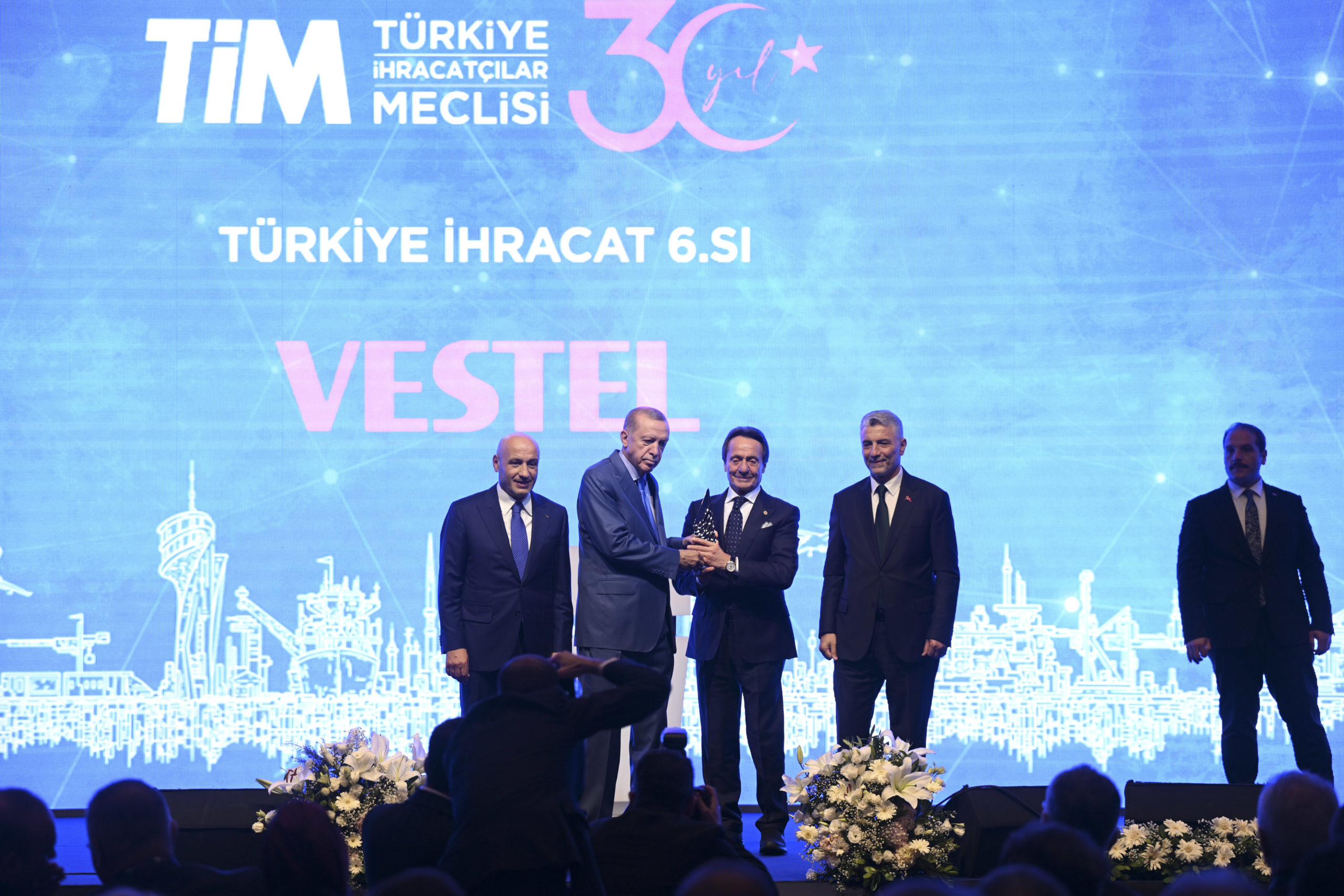 Çeyrek asırdır Elektrik-Elektronik sektörü ihracat şampiyonu Vestel