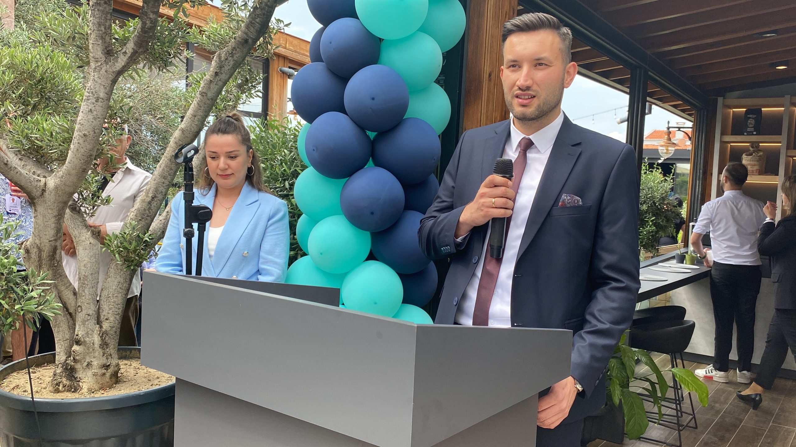 Hadi bir kahve içelim!