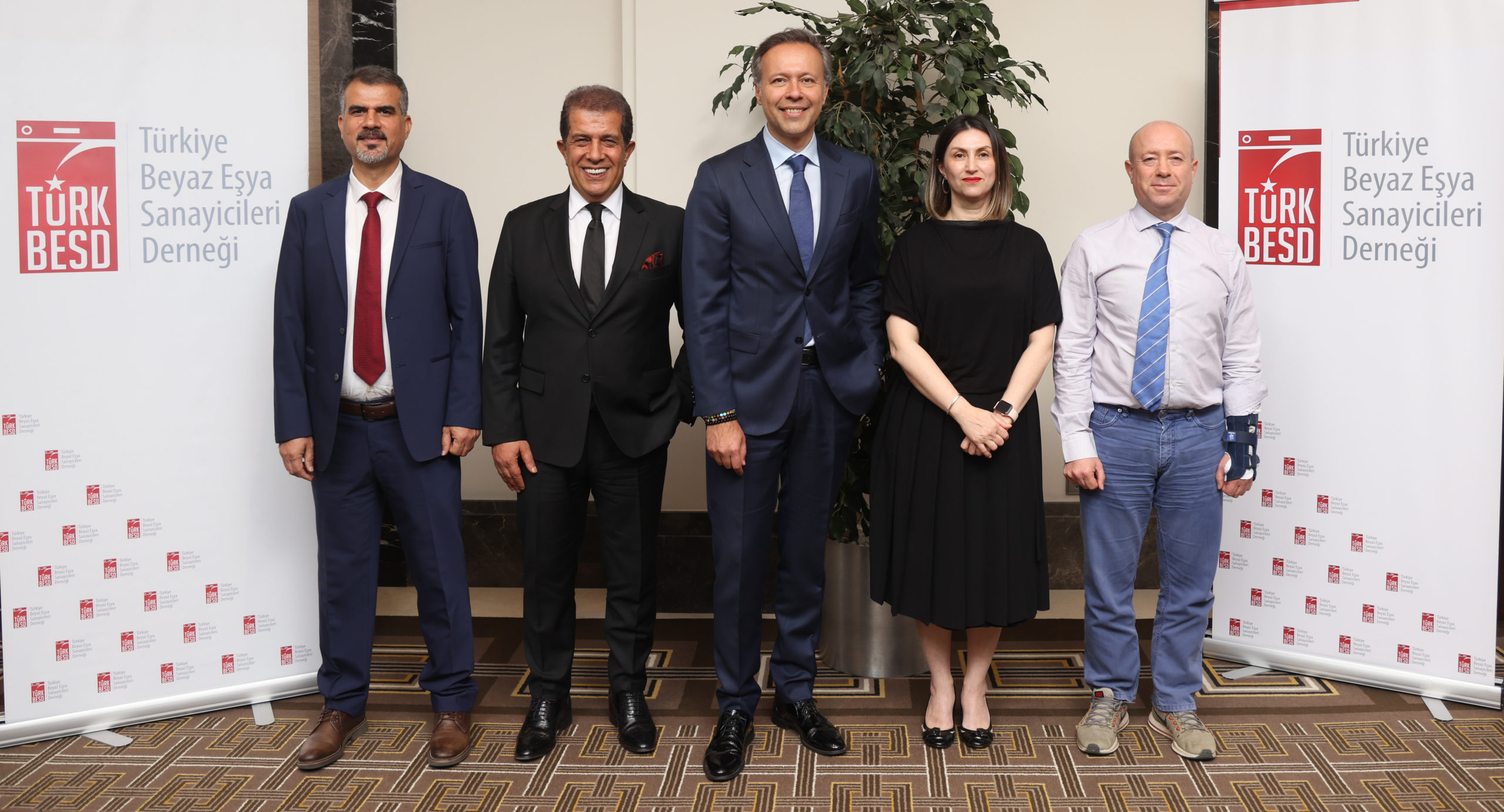 Beyaz eşya sektörü ihracattaki düşüşü iç satışlarla dengeliyor