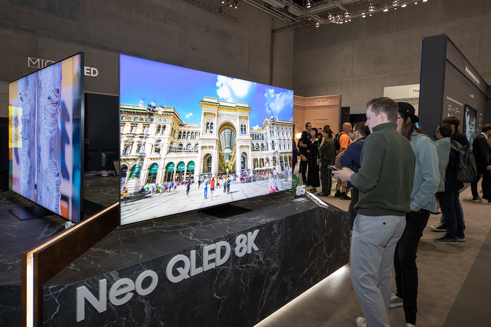 Samsung, IFA 2023 Fuarı’nda teknolojiseverlerin merakla beklediği TV ürünlerini sahneye çıkardı
