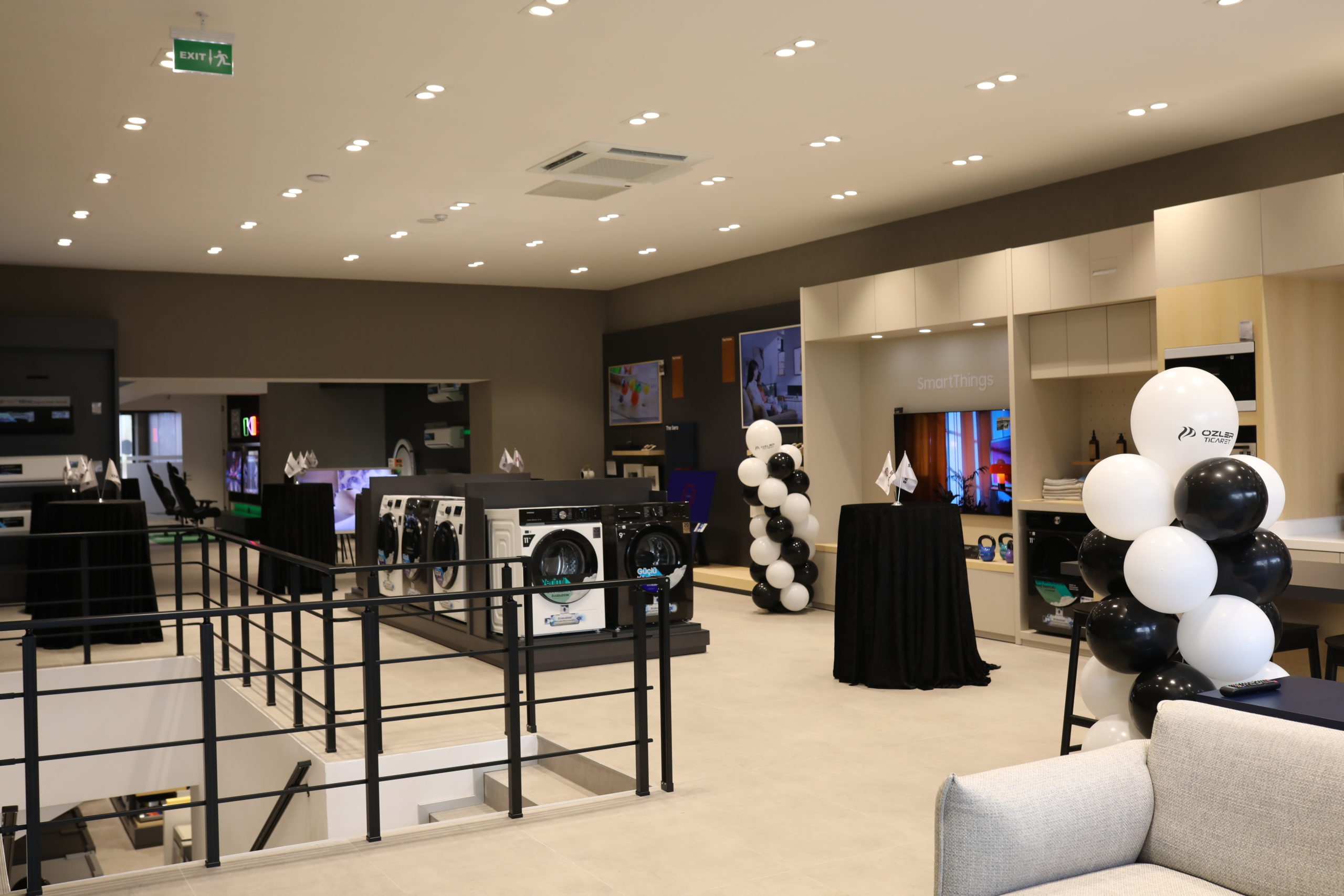 Samsung Gebze’de deneyim odaklı yeni mağazasını açtı