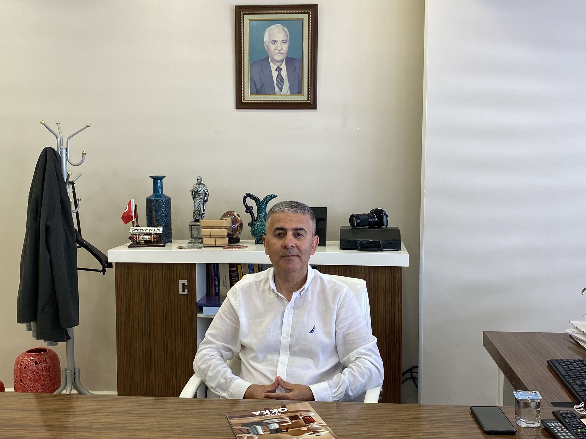 Mağazamızda İngilizce bilen bir personele ihtiyaç duymaya başladık